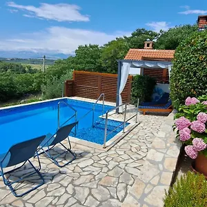  Apartament Rustic Mariva